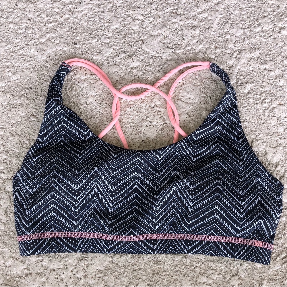 Hollister sports bra size medium